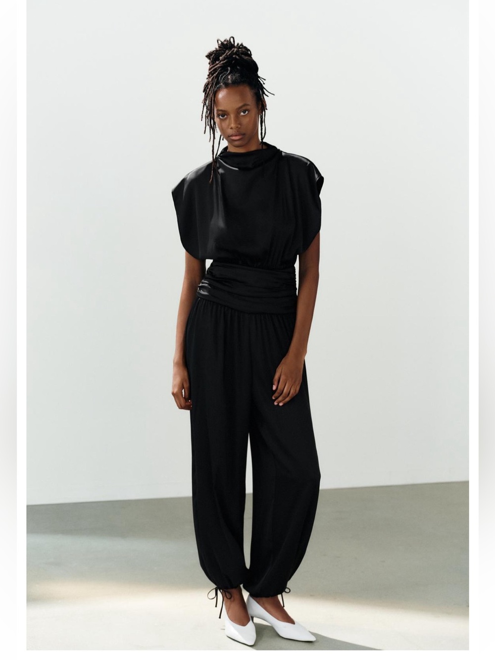 Zara SATIN CUMMERBUND
JUMPSUIT
XXL |BLACK